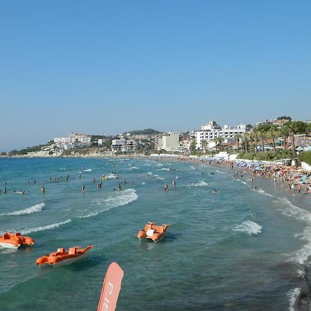 Kibar Apart Pansiyon Kusadasi Luaran gambar